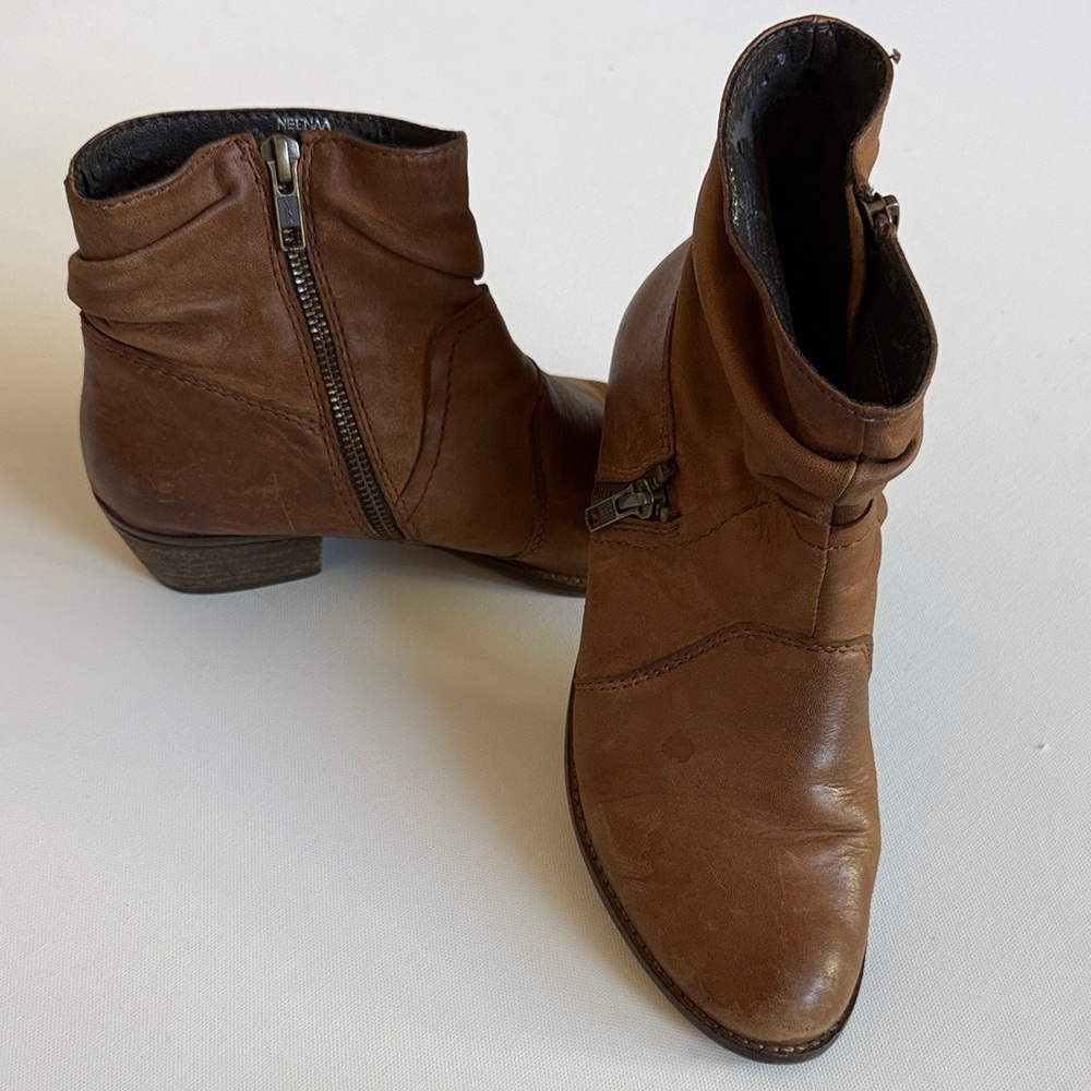Steve Madden Neenaa cognac boots 8